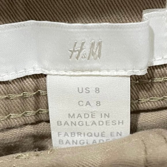 H&M Beige Shorts - Picture 2 of 4